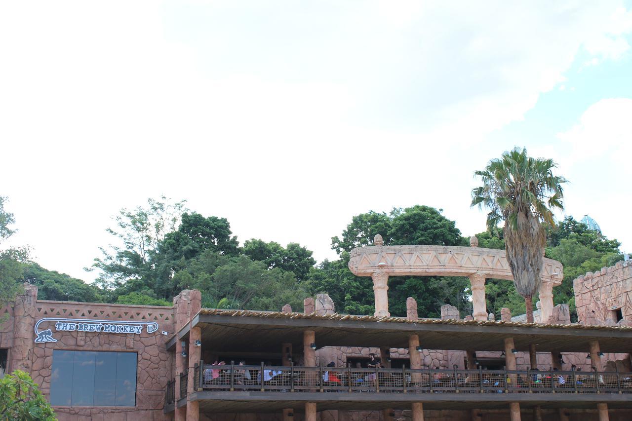 Bush Bungalows At Sun City Resort Rustenburg Exteriör bild