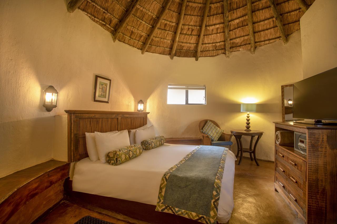 Bush Bungalows At Sun City Resort Rustenburg Exteriör bild